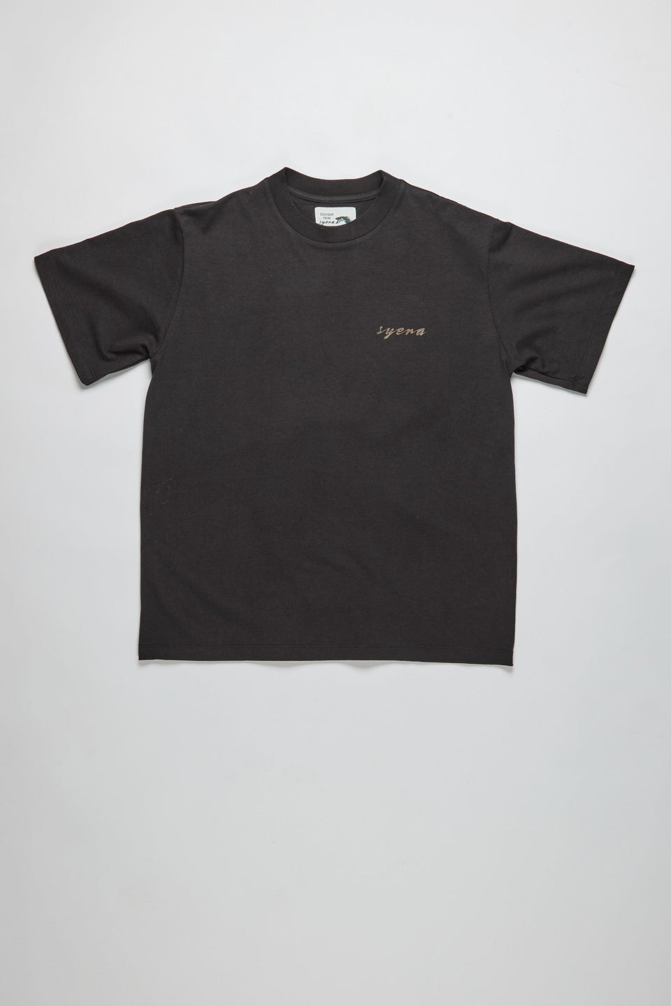 Souvenir Shortsleeve Tee Vintage Black Syera Cypress